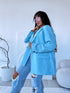 Oversize švarkas su juodomis rankovių sagomis - SOFT BLUE